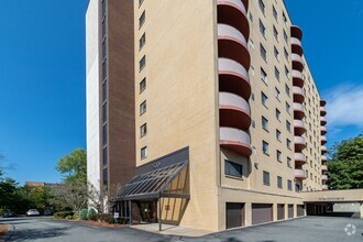 Building Photo - 2500 Mystic Valley Pkwy