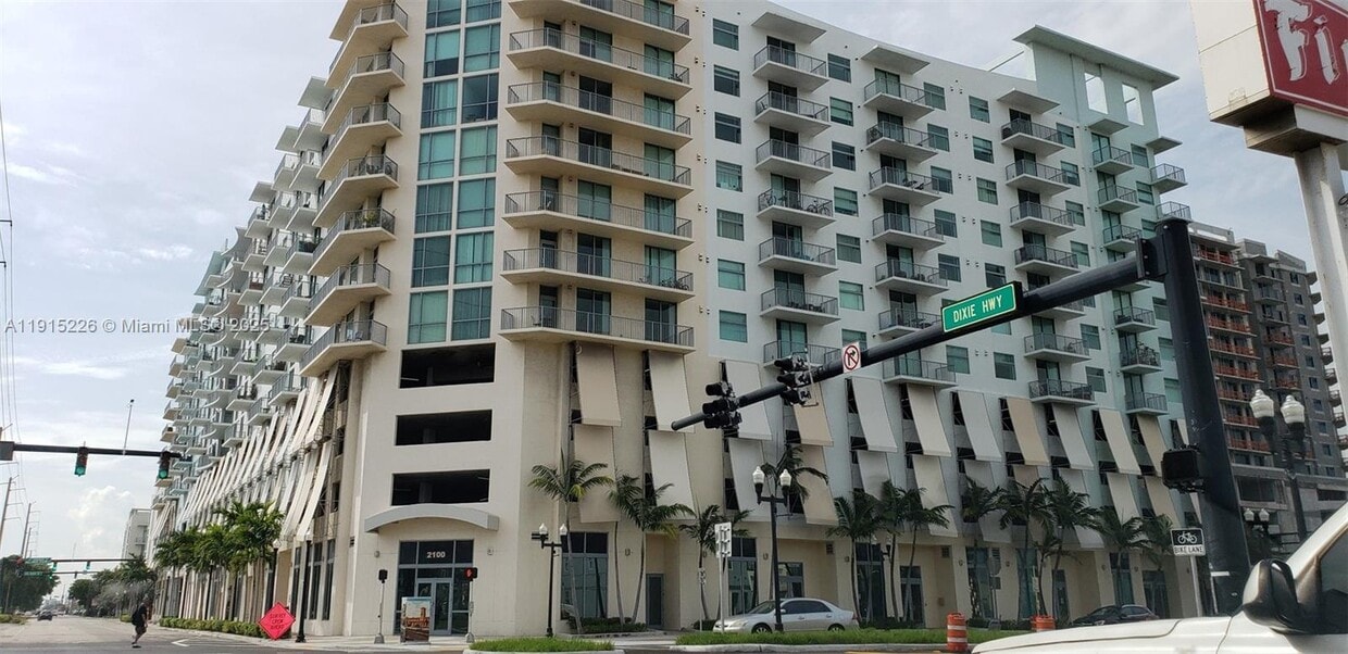 Primary Photo - 140 S Dixie Hwy