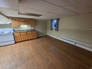 Building Photo - 1101 Bemidji Ave N