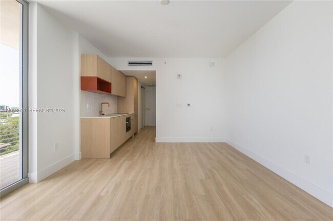 Foto del edificio - 90 NE 32nd St