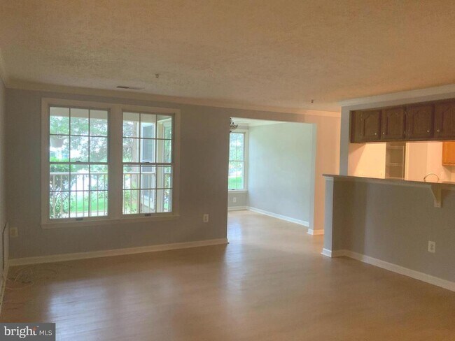Foto del edificio - 13113 Briarcliff Terrace