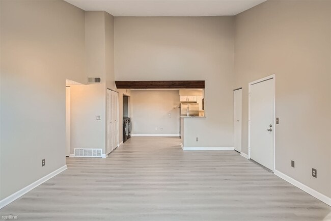 Building Photo - 2 br, 1 bath Condo - 333 Wright Street 303