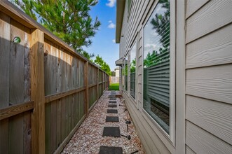 Building Photo - 1307 Vincente Ct