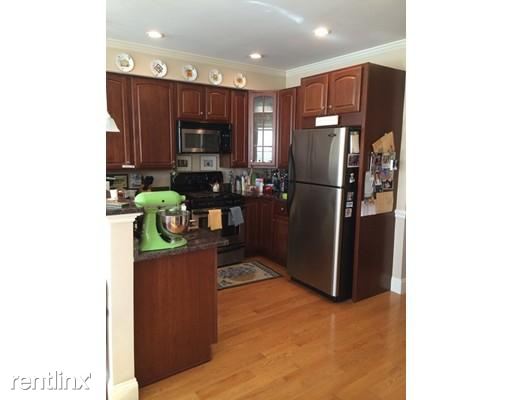 Foto del edificio - 756 E 3rd St