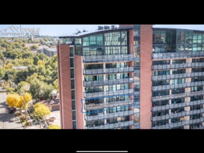 Foto del edificio - 417 E. Kiowa St