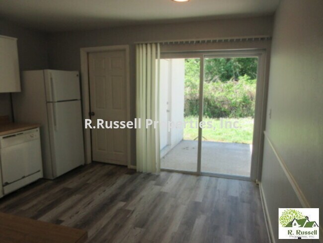 Foto del edificio - Cozy duplex unit  in Rio Pinar area  overl...