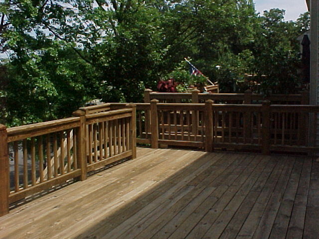 deck - 10436 Courtney Dr