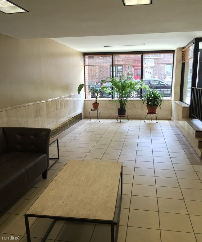 Foto del edificio - 4737 45th St