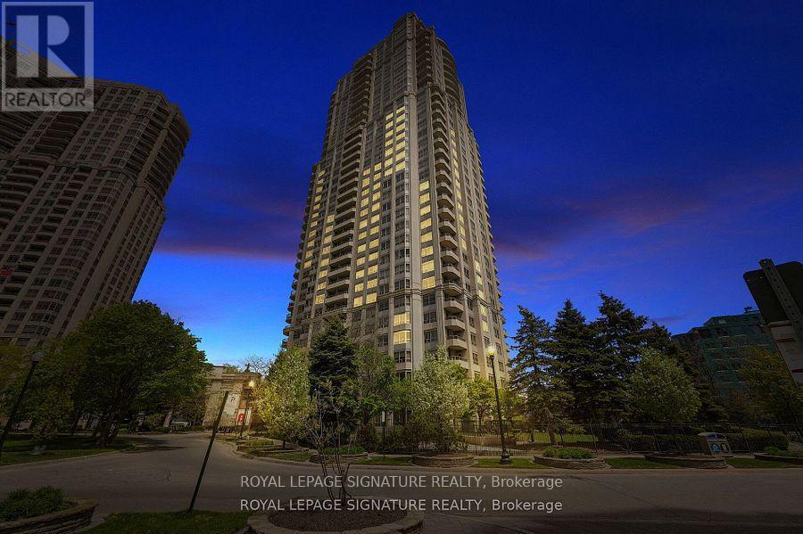 Photo principale - 25-925 Kingsbridge Garden Cir