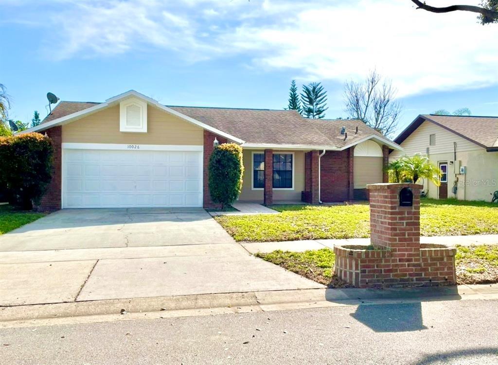 Foto principal - 10026 Chesham Dr