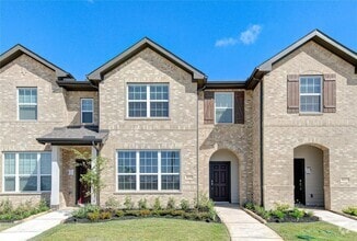 Building Photo - 8006 Scanlan Trce