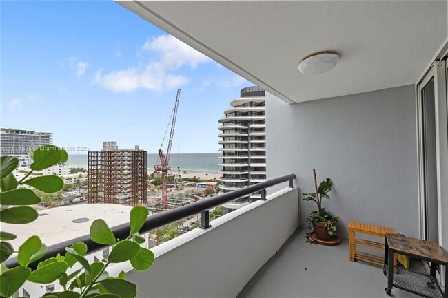 Building Photo - 3200 Collins Ave