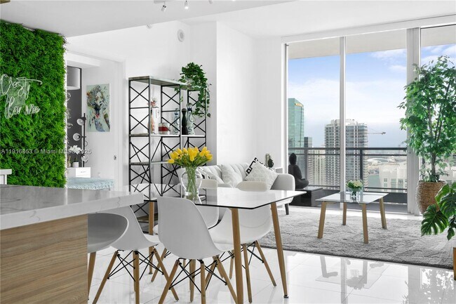 Foto del edificio - 92 SW 3rd St