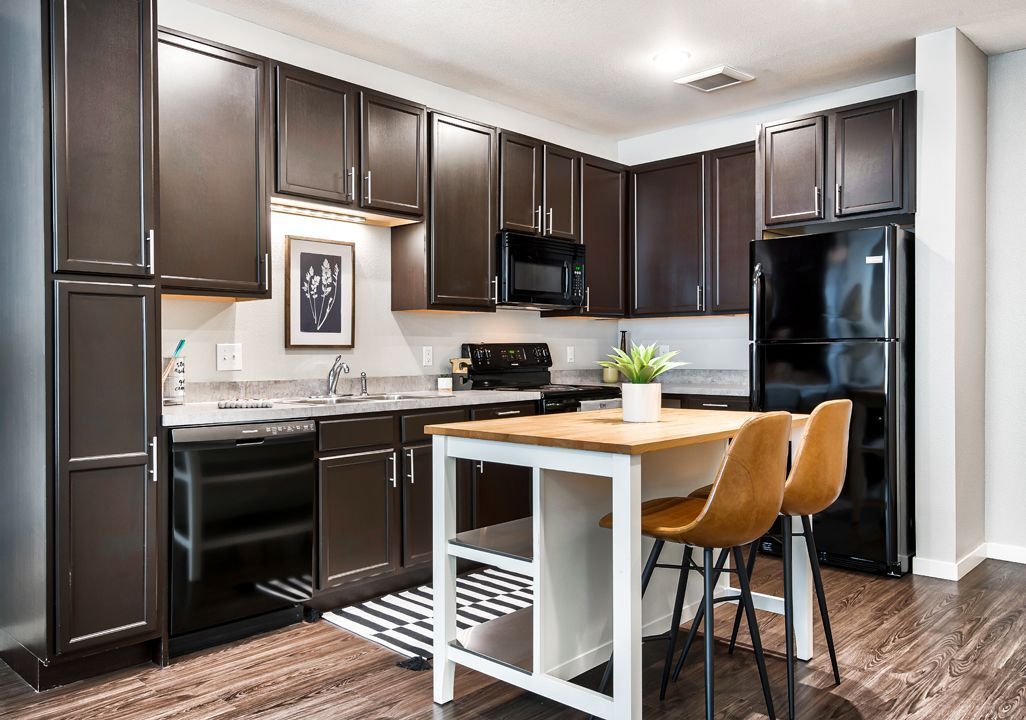 The Edge Grays Landing 406 SW 9th St Des Moines, IA Apartments