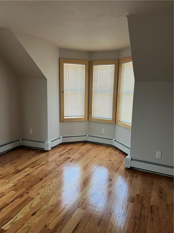 Foto principal - 703 providence St