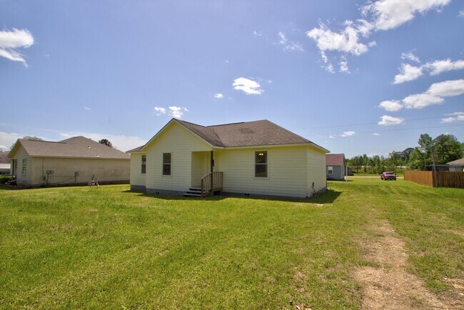 Foto del edificio - 124 S Burgess Rd