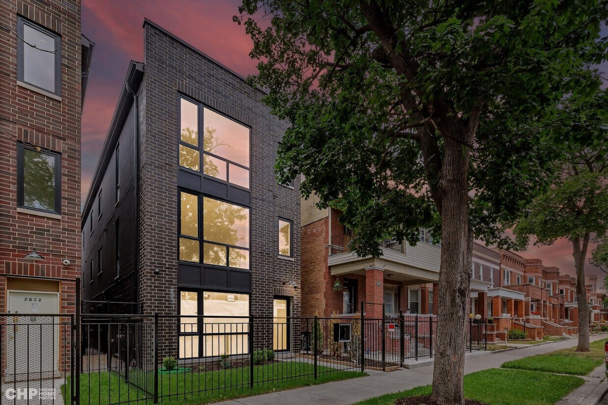 6152 S Champlain Ave Unit 2, Chicago, IL 60637 Condo for Rent in