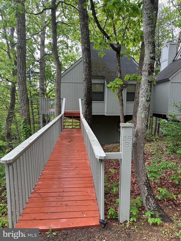 Building Photo - 346 Spitz Ln