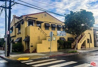 Building Photo - 1203 E 15th St
