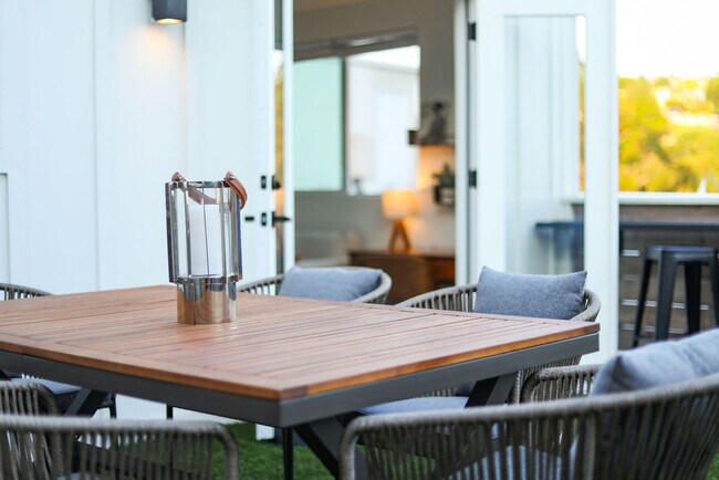 Foto del edificio - 1773 Torrance St