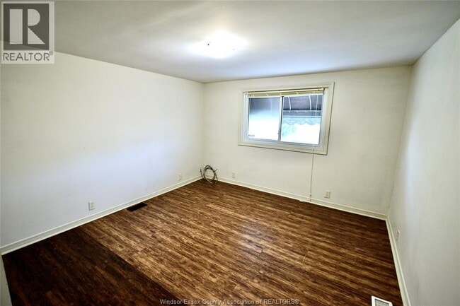 Building Photo - 1610 Hall Ave