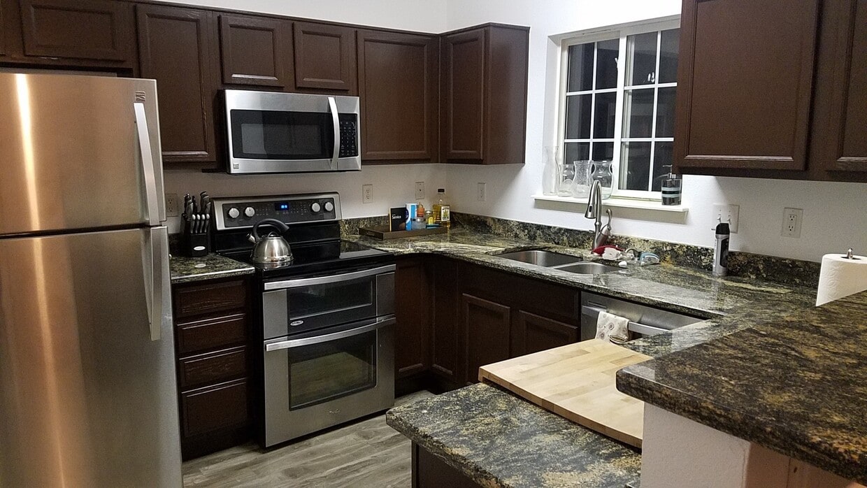 Building Photo - 1558 S Danube Cir