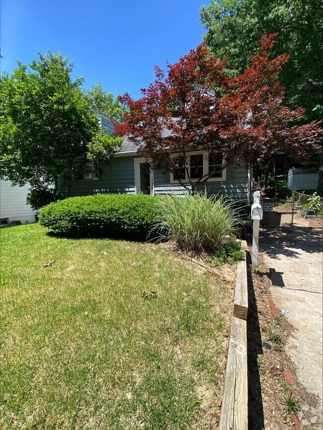 Ferguson Estates Apartments for Rent with Parking Ferguson, MO 2