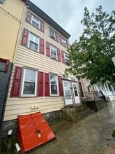 Building Photo - 706 Northampton St