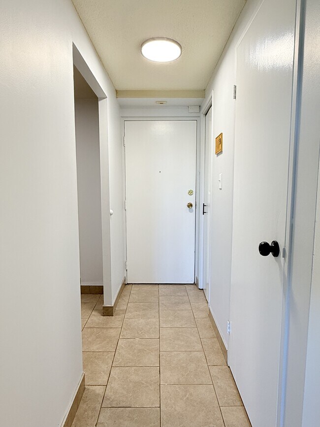 Photo du bâtiment - 4 Dufferin St