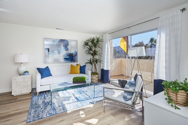Foto del edificio - Sand Canyon Villas & Townhomes