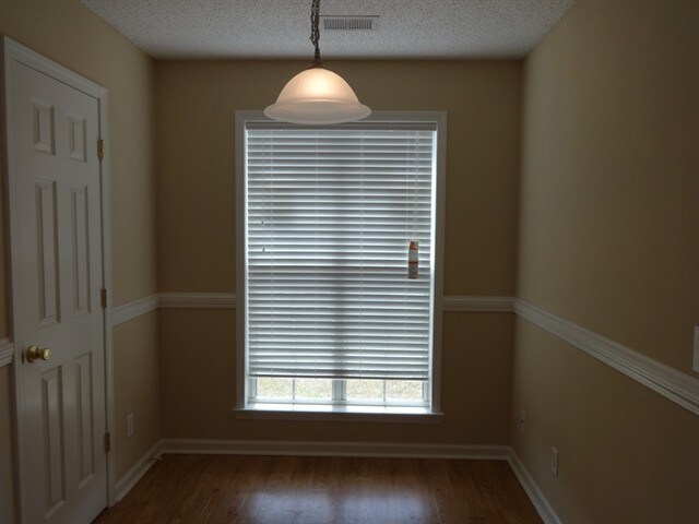 Building Photo - 5 Stemson Way