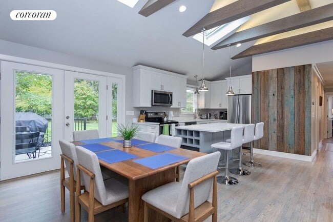 Foto del edificio - 348 Division St