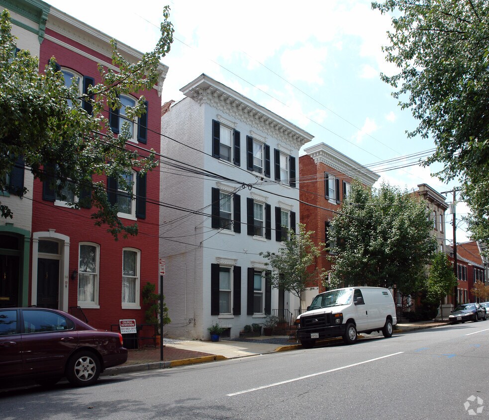 Primary Photo - 116 W 3rd St