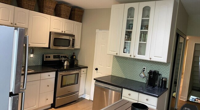 Photo du bâtiment - 128 Carlaw Av