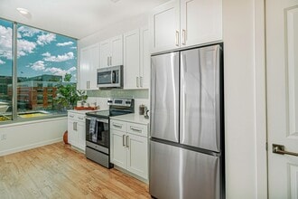 Interior Photo - The Hamilton at Grand Plaza