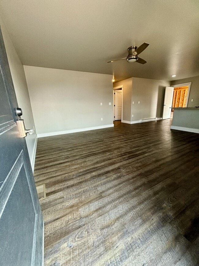 Building Photo - 7995 Avocet Dr