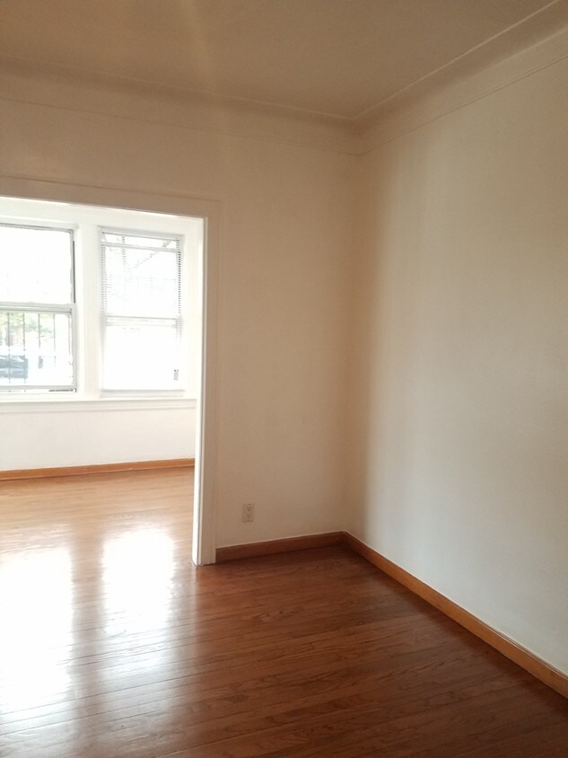 Foto principal - 6322 Forest Ave