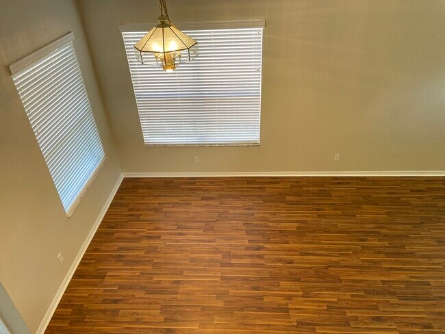 Foto del edificio - 1408 Holly Glen Run