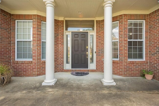 Building Photo - 9425 Chadesberry Ct