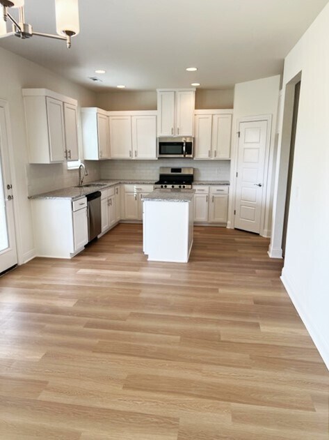 Foto del edificio - 5805 SW Teppee Ave