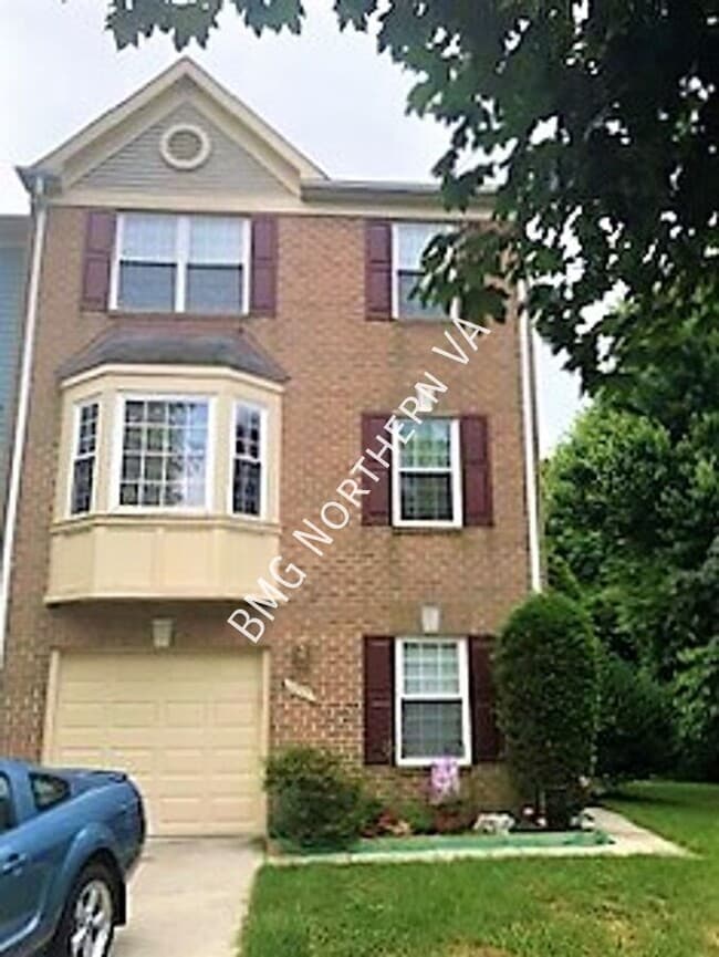 Building Photo - 6015 Keble Dr