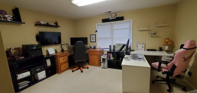 Foto del edificio - Very nice 2 BD/2 BA Townhouse in Marion Fo...
