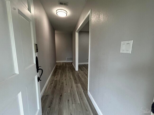 Building Photo - 4271 Reynosa Dr