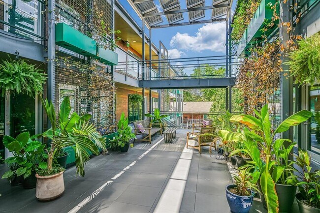 Foto del edificio - 904 West Ave