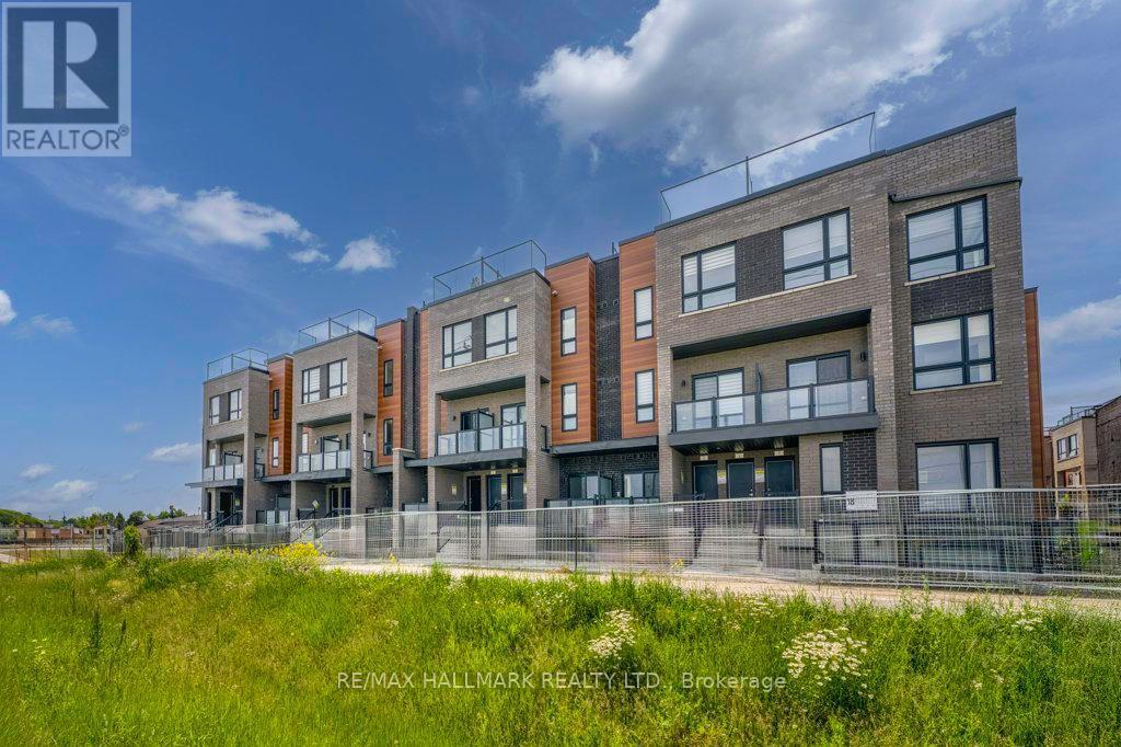 Primary Photo - 18-18 Lytham Grn Cir