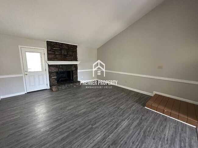 Building Photo - 4185 Sunnyslope Dr
