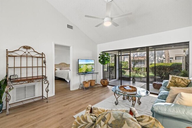 Foto del edificio - 5354 Myrtle Wood
