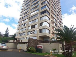 Building Photo - 1060 Kamehameha Hwy