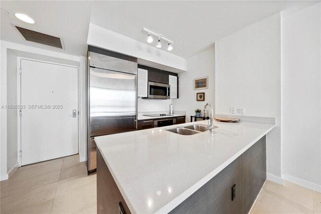 Photo - 55 Southeast 6th Street Apt #1708, Miami, FL 33131 - 1 BR 1 BA condo