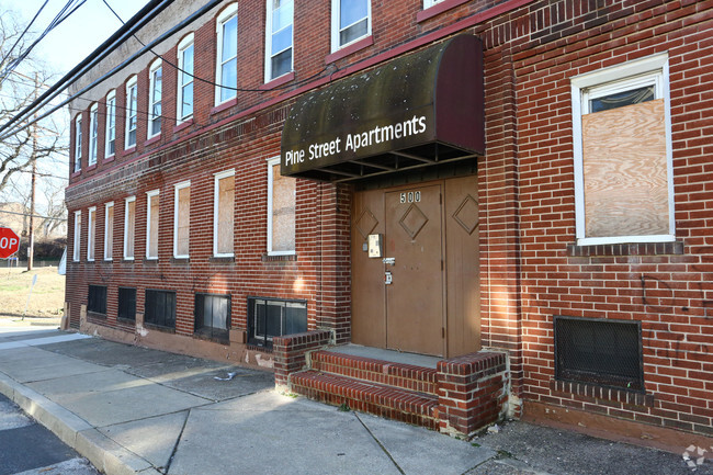 Building Photo - Pine Street Apartments